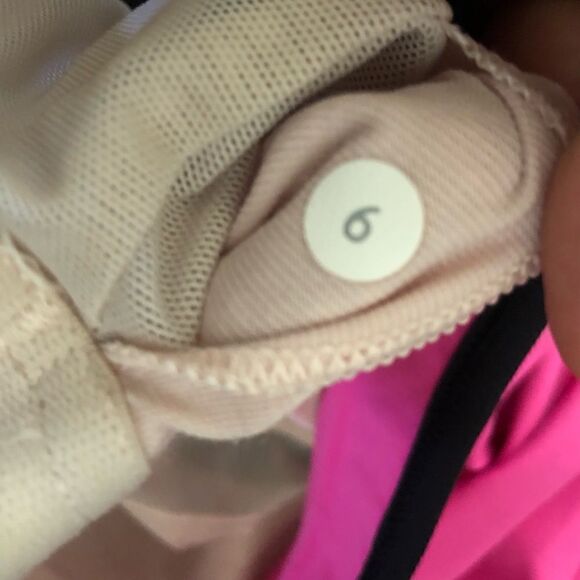 LULULEMON racer back tank top activewear sports workout women’s 6 - Picture 4 of 8